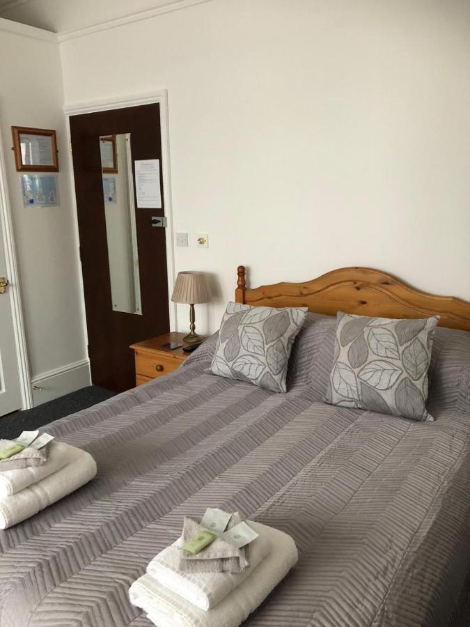 Fairways Guest House Кембридж Экстерьер фото