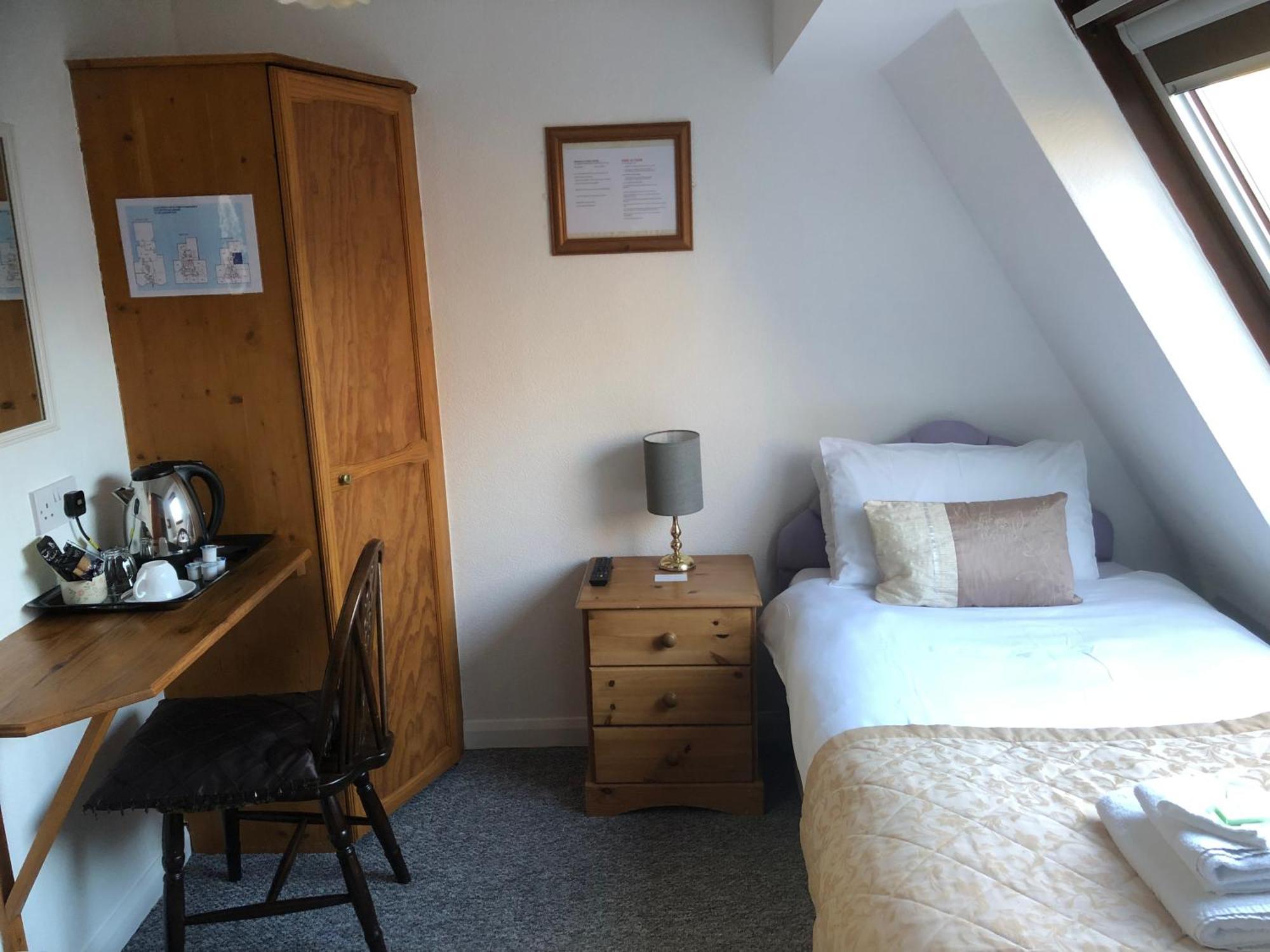 Fairways Guest House Кембридж Экстерьер фото