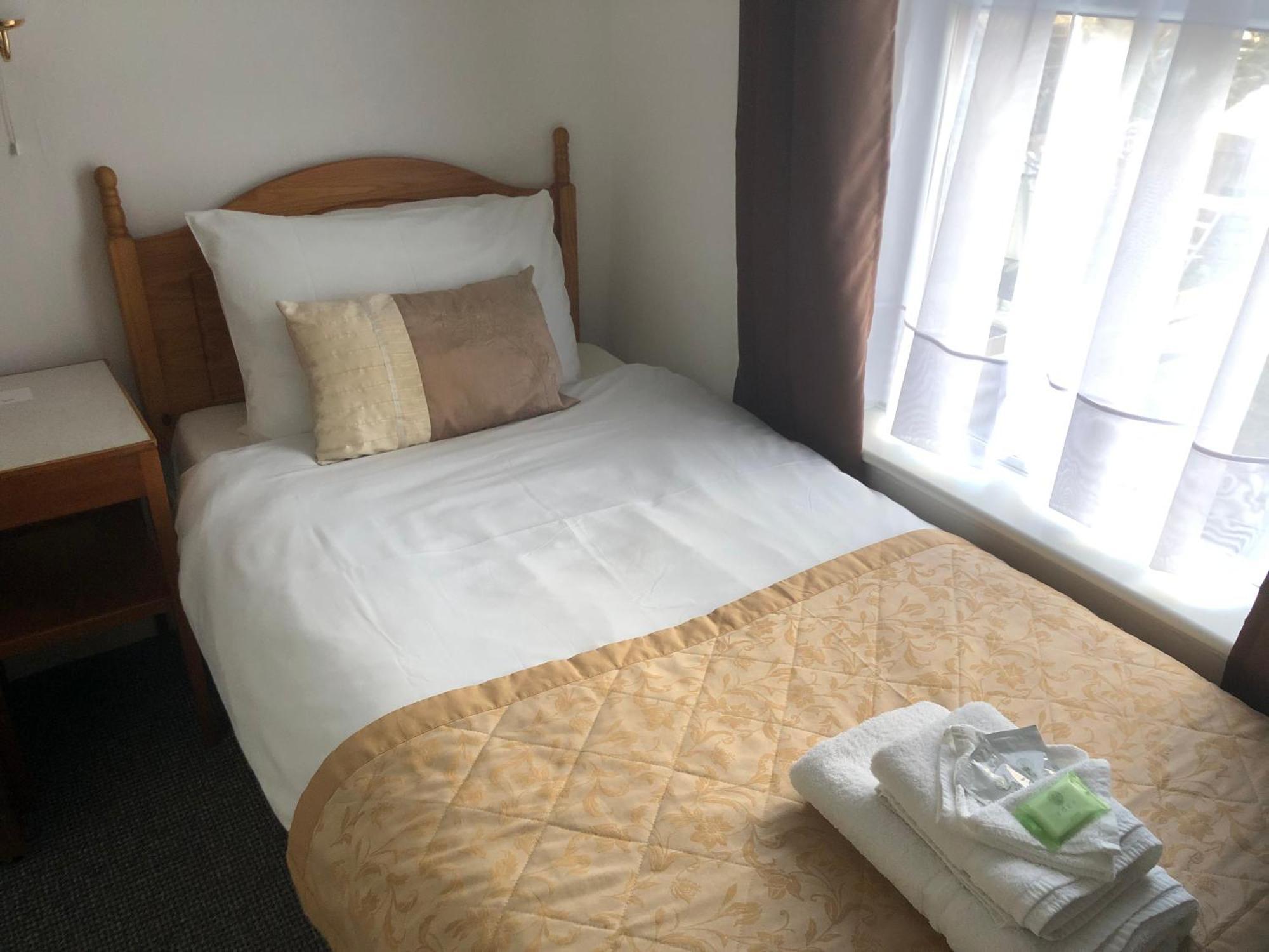 Fairways Guest House Кембридж Экстерьер фото