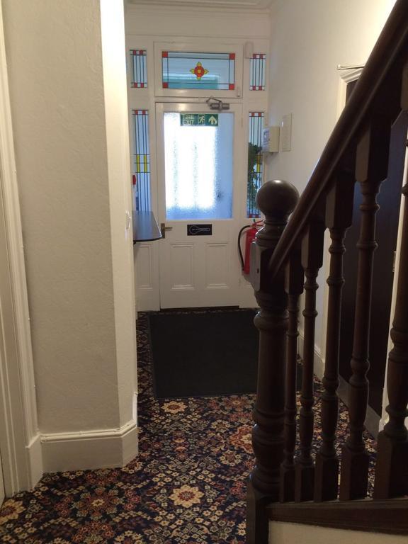 Fairways Guest House Кембридж Экстерьер фото