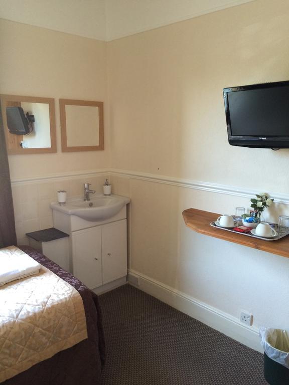 Fairways Guest House Кембридж Экстерьер фото